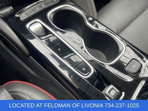 Certified 2022 Buick Envision Essence w/ Technology Package I image 16