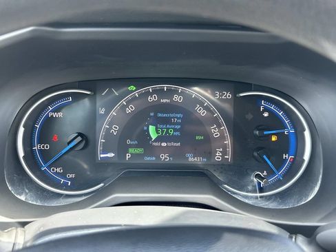 Used 2024 Toyota RAV4 XLE AWD/4WD image 34