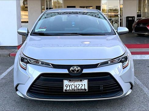 Used 2026 Toyota Corolla LE FWD image 2