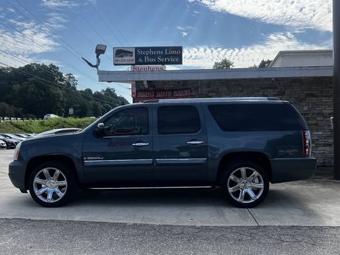 Used 2007 GMC Yukon XL Denali AWD/4WD image 3
