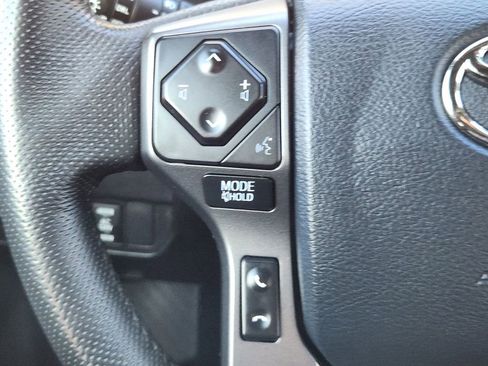 Used 2020 Toyota Tacoma TRD Off-Road w/ Technology Package image 20