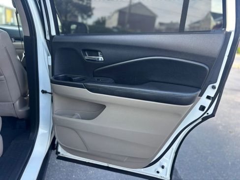 Used 2017 Honda Pilot Elite image 21