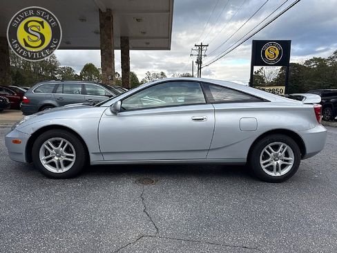 Used 2003 Toyota Celica GT image 3