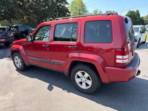 Used 2009 Jeep Liberty Sport w/ Popular Equipment Group RWD image 6
