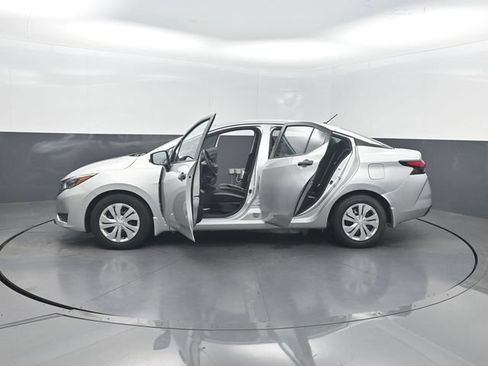 Used 2025 Nissan Versa S w/ Trunk Package FWD image 37