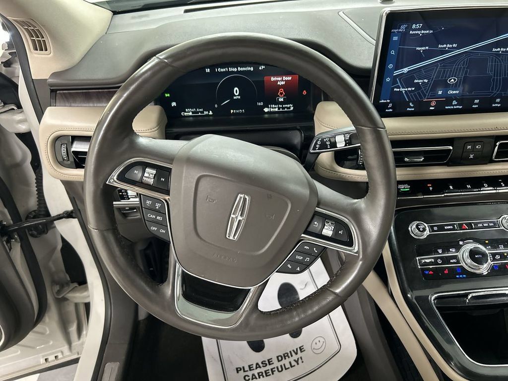 Used 2022 Lincoln Nautilus Reserve AWD/4WD image 4