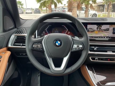 New 2026 BMW X5 xDrive40i w/ Premium Package AWD/4WD image 7