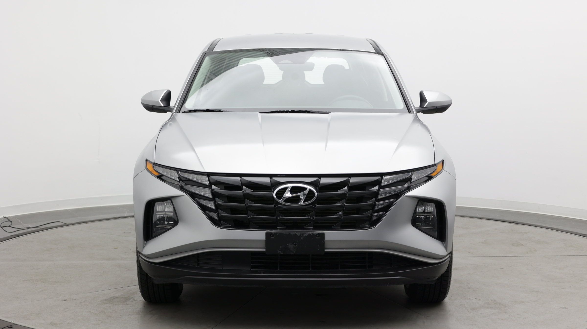 Used 2024 Hyundai Tucson SE FWD image 2