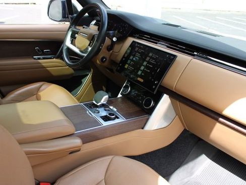 Used 2023 Land Rover Range Rover SE AWD/4WD image 13