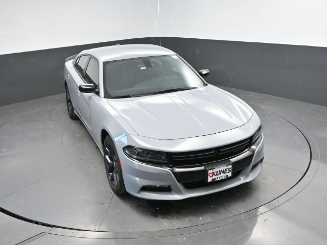 Used 2022 Dodge Charger SXT w/ Driver Convenience Group RWD image 33