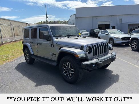 Used 2021 Jeep Wrangler Unlimited Sahara image 1