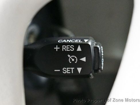 Used 2011 Toyota Sienna LE w/ Towing Pkg image 33