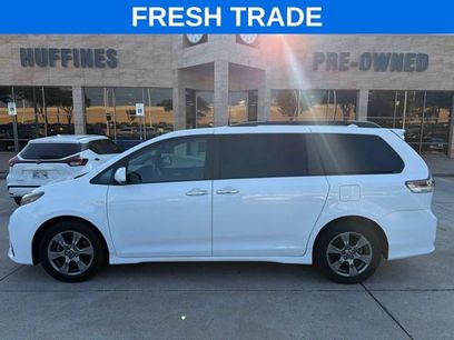 Used 2019 Toyota Sienna SE