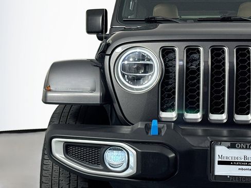 Used 2022 Jeep Wrangler Unlimited Sahara image 13