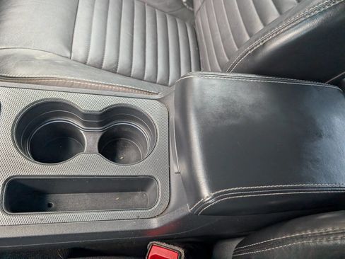 Used 2013 Dodge Challenger R/T image 24