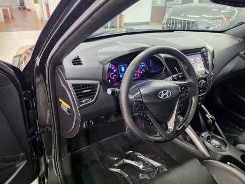 Used 2016 Hyundai Veloster Turbo FWD image 7