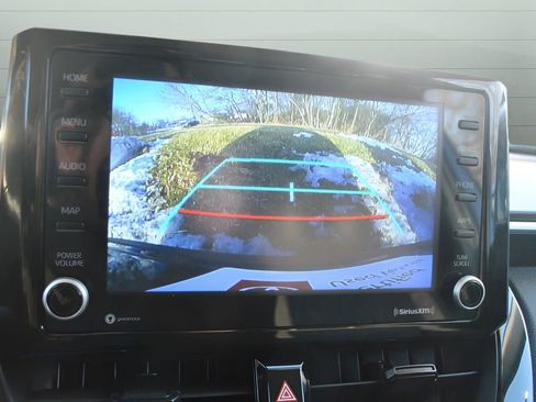 Certified 2022 Toyota Corolla Cross LE image 25