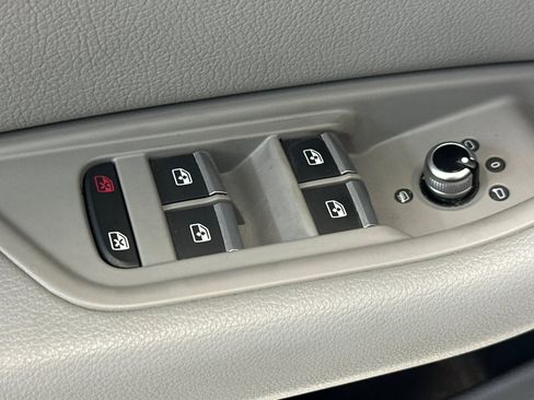 Used 2019 Audi A4 2.0T Premium image 13