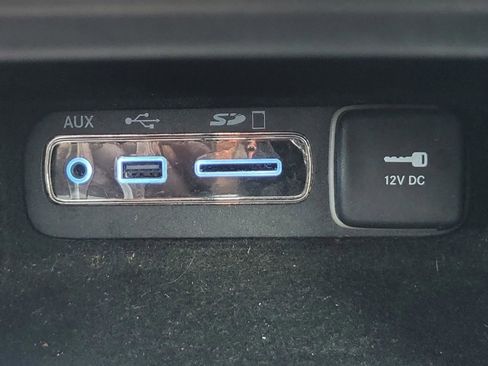 Used 2017 Jeep Grand Cherokee Limited w/ Luxury Group II image 25