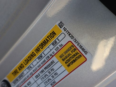 Used 2015 Chevrolet Corvette Stingray Coupe w/ 2LT Preferred Equipment Group image 37