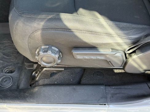 Used 2021 Jeep Gladiator Sport image 15