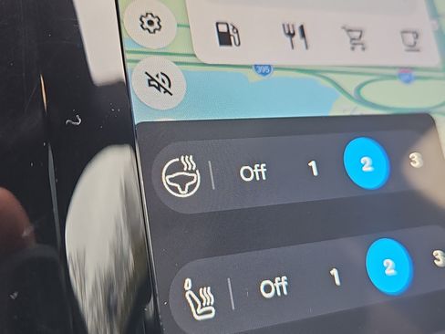 Used 2025 Volvo XC60 B5 Ultra image 15