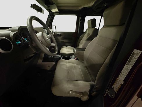 Used 2009 Jeep Wrangler Unlimited Sahara image 20
