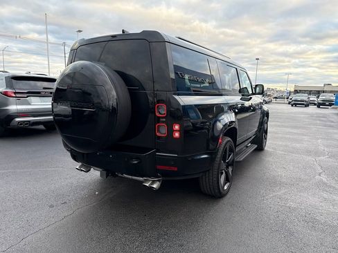 Used 2025 Land Rover Defender 130 V8 AWD/4WD image 6