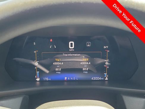 Used 2023 Chevrolet Colorado W/T RWD image 9