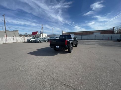 Used 2025 Toyota Tacoma SR image 14