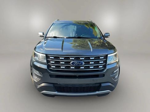 Used 2016 Ford Explorer Limited FWD image 3