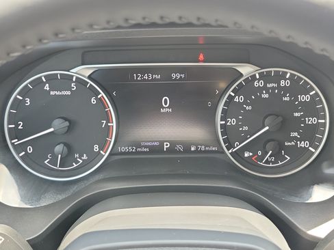 Certified 2025 Nissan Rogue SV FWD image 24