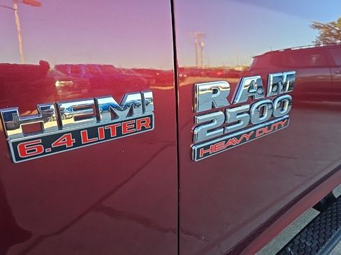 Used 2018 RAM 2500 Tradesman w/ Chrome Appearance Group image 19