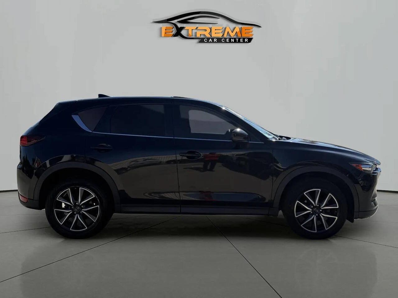 Used 2018 MAZDA CX-5 Touring w/ Preferred Equipment Package AWD/4WD image 7