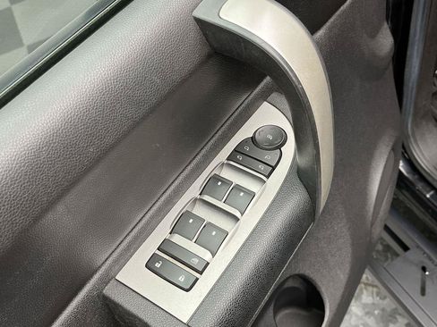 Used 2009 Chevrolet Silverado 1500 LT w/ Power Pack Plus AWD/4WD image 8