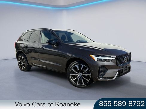 Used 2025 Volvo XC60 B5 Plus image 1