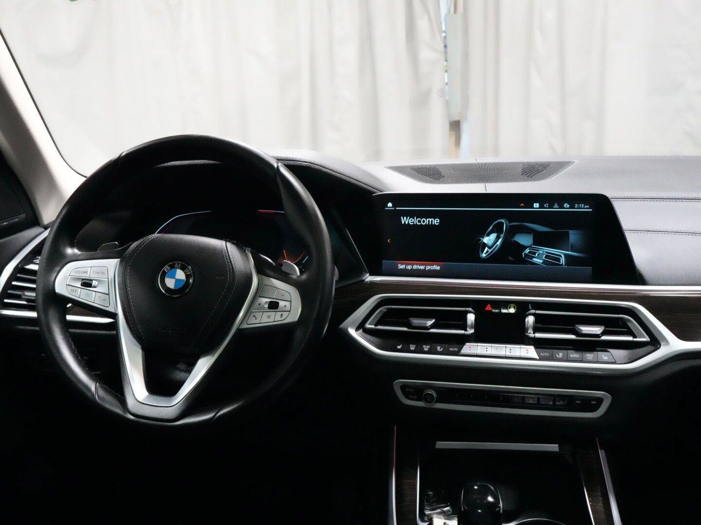 Used 2020 BMW X7 xDrive40i w/ Premium Package AWD/4WD image 3