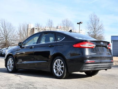 Used 2019 Ford Fusion SE image 5