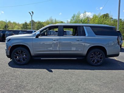 New 2026 Chevrolet Suburban Premier w/ Sun And Tow Package