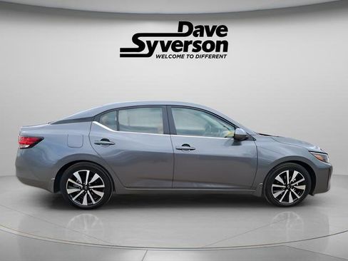 New 2025 Nissan Sentra SV w/ SV Premium Package image 4