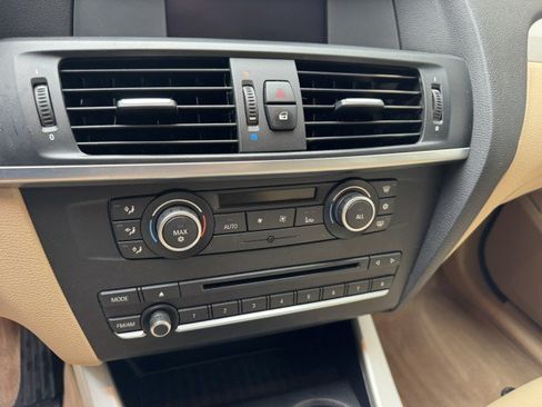 Used 2013 BMW X3 xDrive28i AWD/4WD image 12