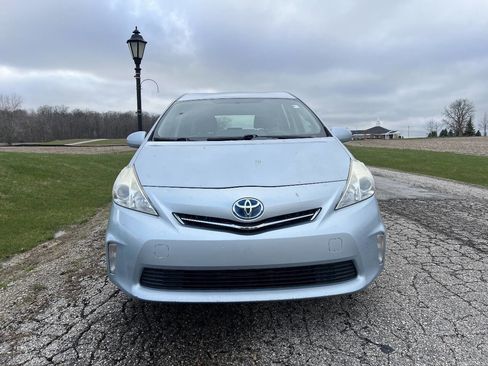 Used 2012 Toyota Prius V Three image 3