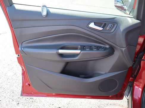 Used 2019 Ford Escape SE FWD image 24