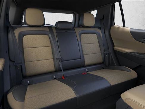 New 2026 Chevrolet Equinox ACTIV FWD image 17
