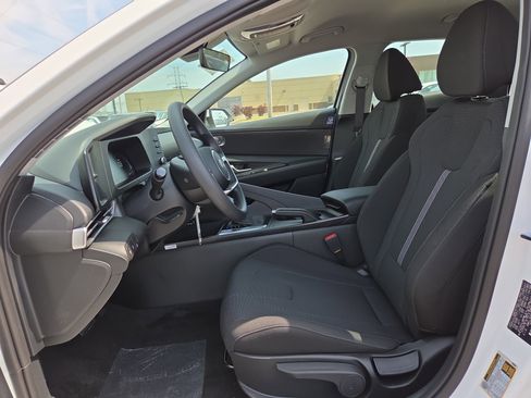 New 2026 Hyundai Elantra SE w/ Cargo Package FWD image 5