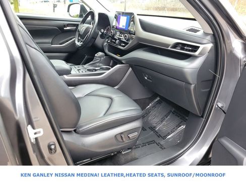 Used 2023 Toyota Highlander L image 57