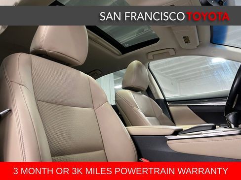 Used 2016 Lexus GS 200t image 21