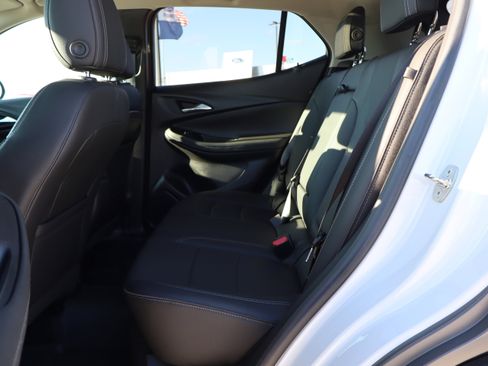 Used 2023 Buick Encore GX Essence w/ Advanced Technology Package image 11