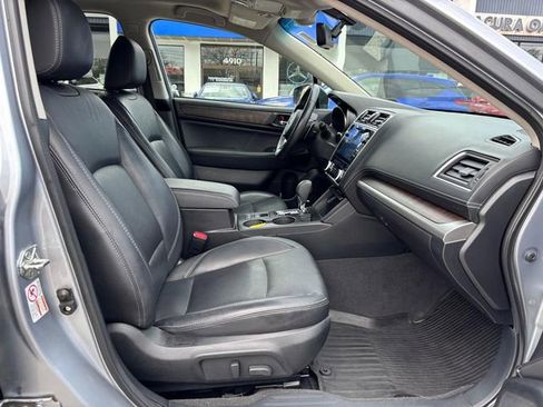 Used 2019 Subaru Outback 3.6R Limited AWD/4WD image 15