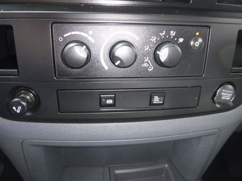 Used 2009 Dodge Ram 2500 Truck ST w/ Trailer Tow Group AWD/4WD image 19